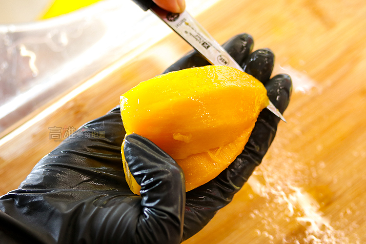 【高雄美食。鳳山區】津芒果冰品店|自家栽種真材實料,芒果冰也可以這麼濃醇香! 【高雄美食。鳳山區】津芒果冰品店|自家栽種真材實料,芒果冰也可以這麼濃醇香!